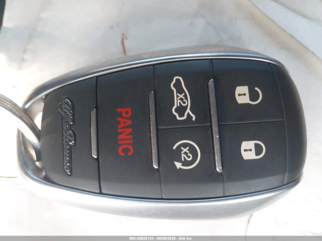 2022 ALFA ROMEO STELVIO ZASPAKBN5N7D24907 Photo 10