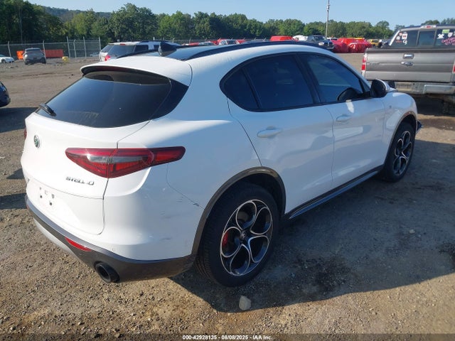 2022 ALFA ROMEO STELVIO ZASPAKBN5N7D24907 Photo 3