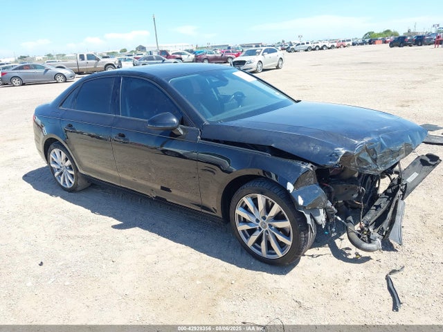 2017 AUDI A4 WAUANAF4XHN065813 Photo 0