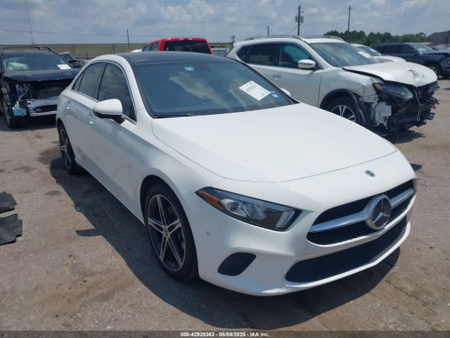 2022 MERCEDES-BENZ A 220 W1K3G4EB5NJ344215