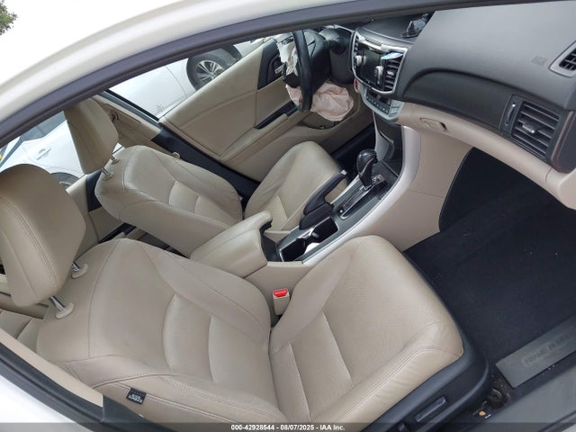 Honda lfa1 2014 1HGCR6F55EA004718 Image 5