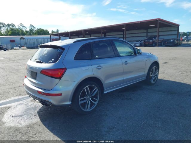2016 AUDI SQ5 WA1VCAFP5GA104943 Photo 3