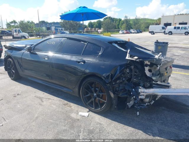 2022 BMW 840 GRAN COUPE WBAGV2C01NCH22588 Photo 2