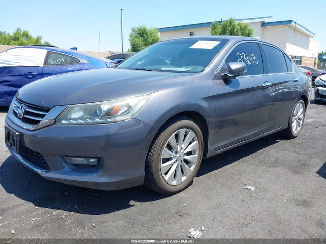 Honda j35y1 2015 1HGCR3F80FA014597 Image 2