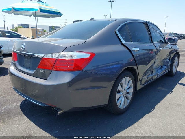 Honda j35y1 2015 1HGCR3F80FA014597 Image 4
