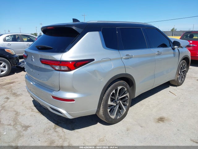 2024 MITSUBISHI OUTLANDER JA4J3WA88RZ083778 Photo 3