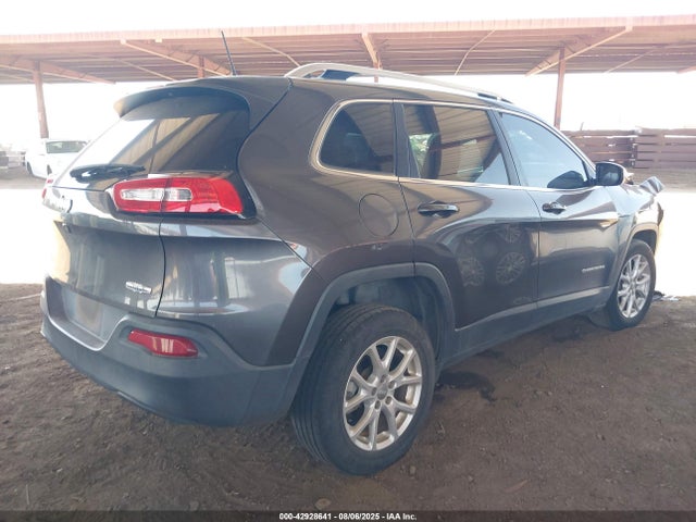 Jeep 2018 2018 1C4PJLLB0JD568835 Image 4