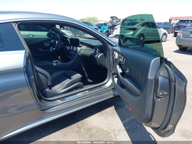 WDDWJ8GB5KF832808 Mercedes-Benz m177