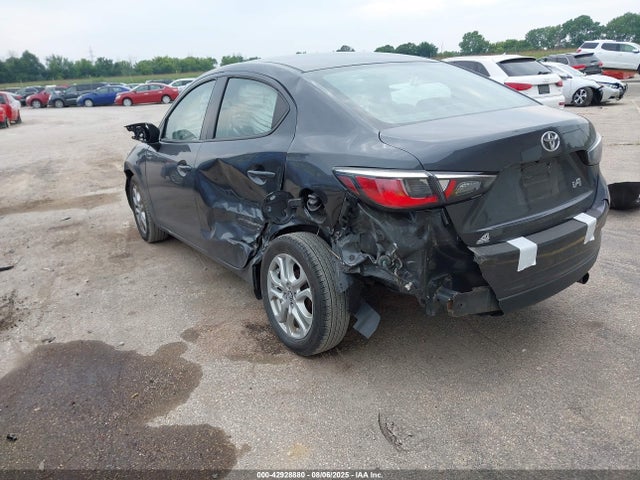 3MYDLBYV6JY327158 Toyota p5v