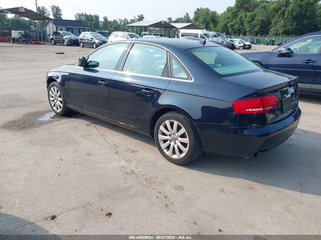2010 AUDI A4 WAUFFAFL3AN039957 Photo 2