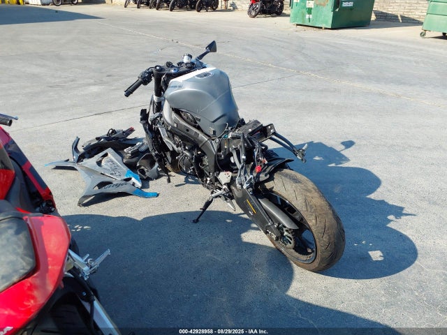 JKBZXJK11SA009761 Kawasaki Ninja Zx-6r