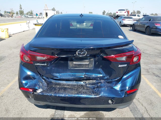 3MZBN1V33JM183666 Mazda py