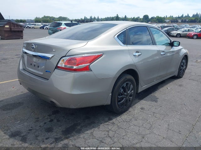 1N4AL3AP2EN385800 Nissan 2014