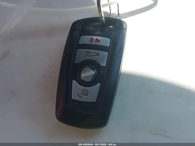 WBA5A5C56FD521259 BMW 528I