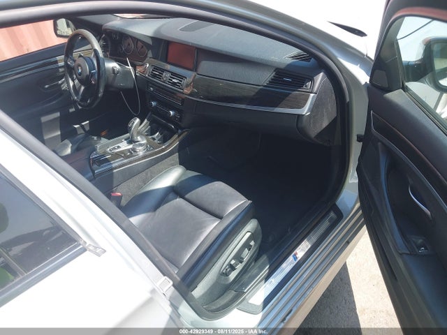 WBA5A5C56FD521259 BMW 528I