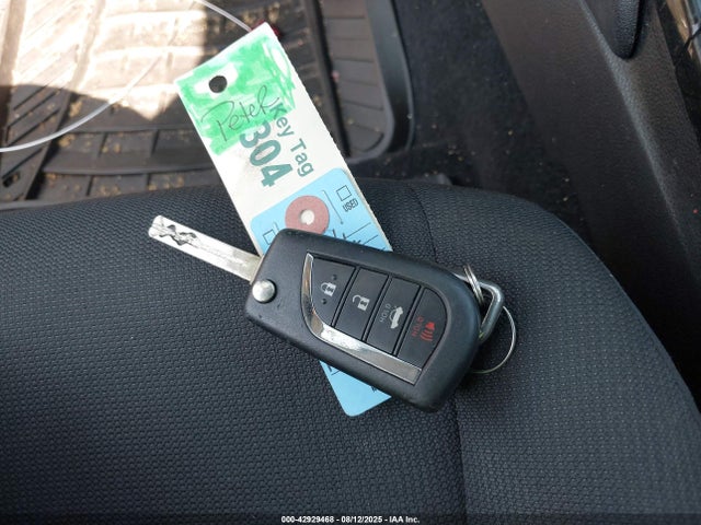 5YFEPMAE4MP177116 Toyota COROLLA LE