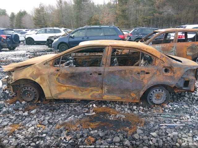 5YFEPMAE4MP177116 Toyota COROLLA LE