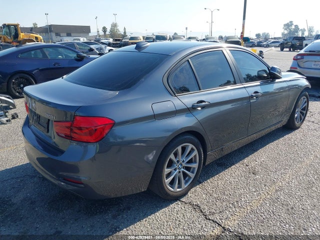 WBA8A9C50GK617681 BMW 320i