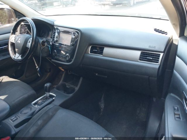 2016 MITSUBISHI OUTLANDER JA4AD3A32GZ010192 Photo 4