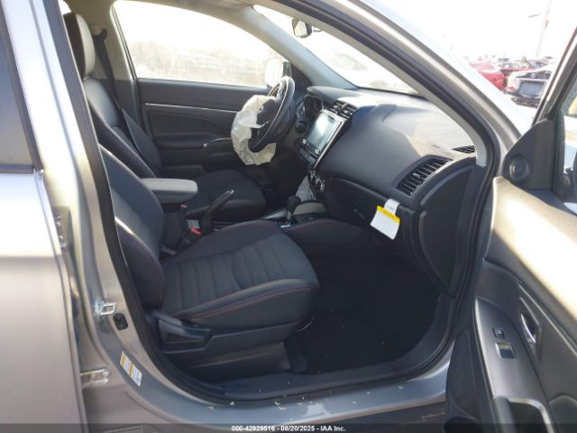 2025 MITSUBISHI OUTLANDER SPORT JA4ARUAU3SU003662 Photo 4