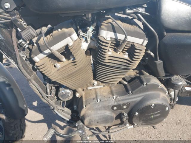 2010 HARLEY-DAVIDSON XL883 1HD4LE210AC407911 Photo 8