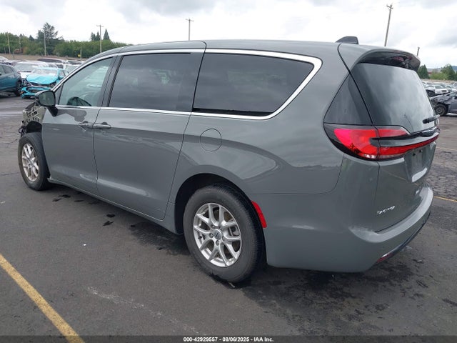 Chrysler 2025 2025 2C4RC1BG4SR541396 Image 3