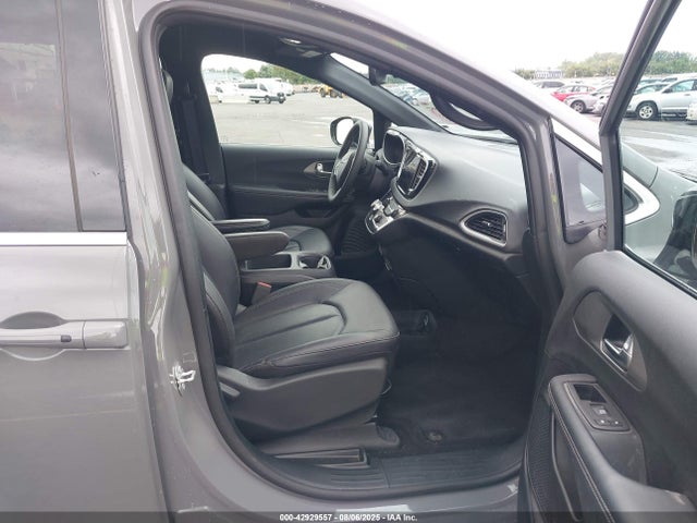 Chrysler 2025 2025 2C4RC1BG4SR541396 Image 5
