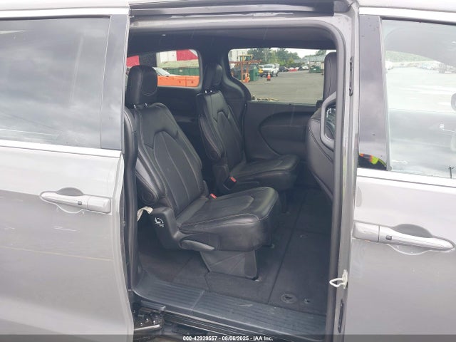Chrysler 2025 2025 2C4RC1BG4SR541396 Image 8