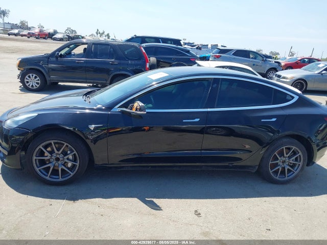 5YJ3E1EA7KF192978 Tesla 2019