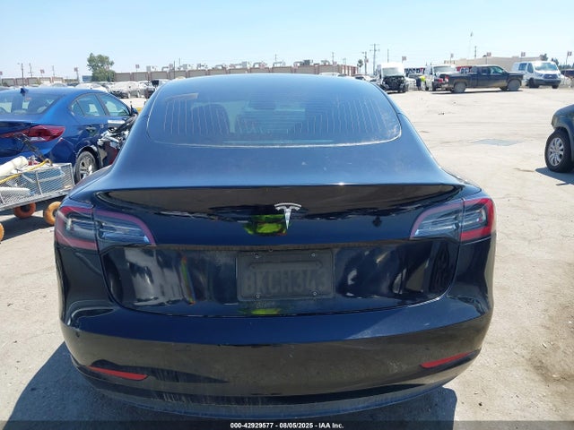 5YJ3E1EA7KF192978 Tesla 2019