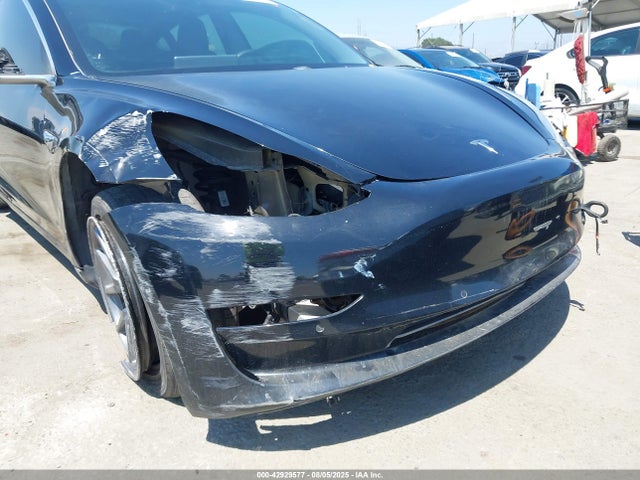 5YJ3E1EA7KF192978 Tesla 2019