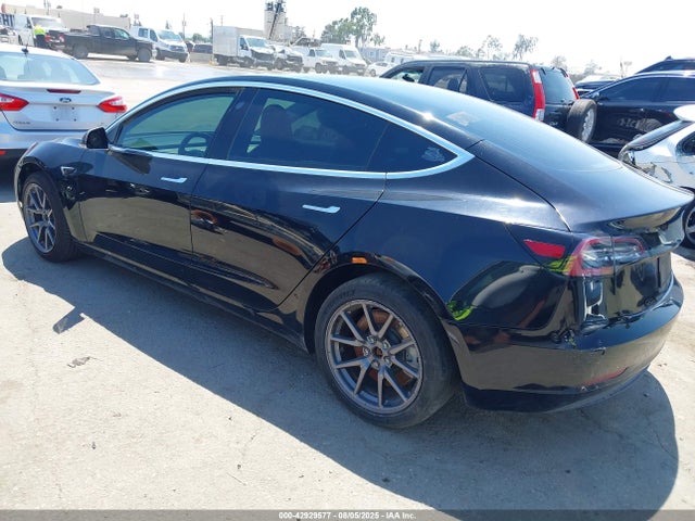 5YJ3E1EA7KF192978 Tesla 2019