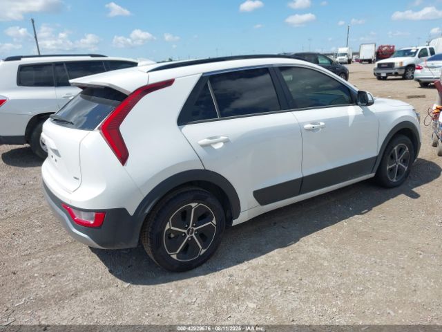 2023 KIA NIRO KNDCR3LE3P5038136 Photo 3