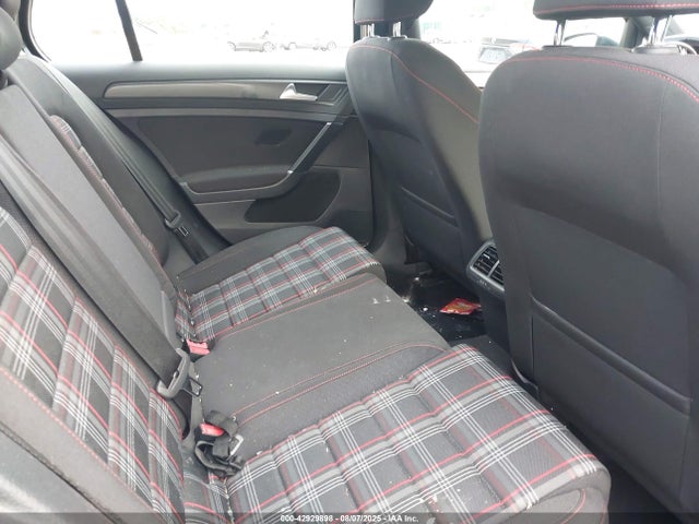 3VW447AU8JM286871 Volkswagen Golf GTI