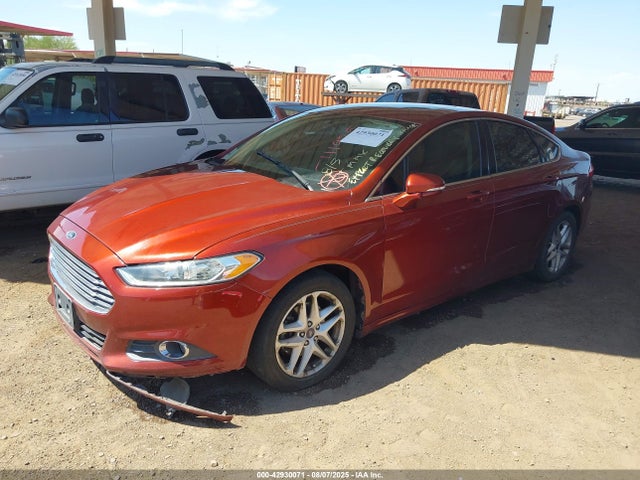 Ford 2014 2014 3FA6P0HDXER111925 Image 2