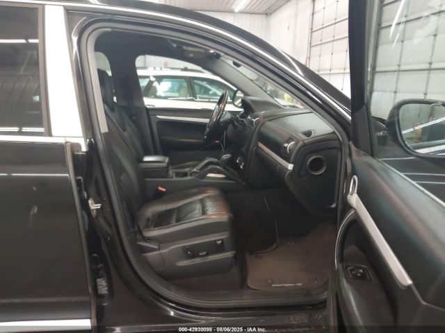 2005 PORSCHE CAYENNE WP1AA29P85LA23026 Photo 4