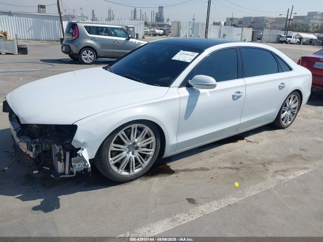 Audi A8 2015 WAU32AFD5FN001998 Image 2