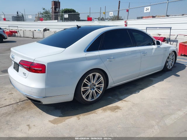 Audi A8 2015 WAU32AFD5FN001998 Image 4