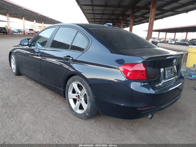 WBA3B1C55EP679165 BMW 320i