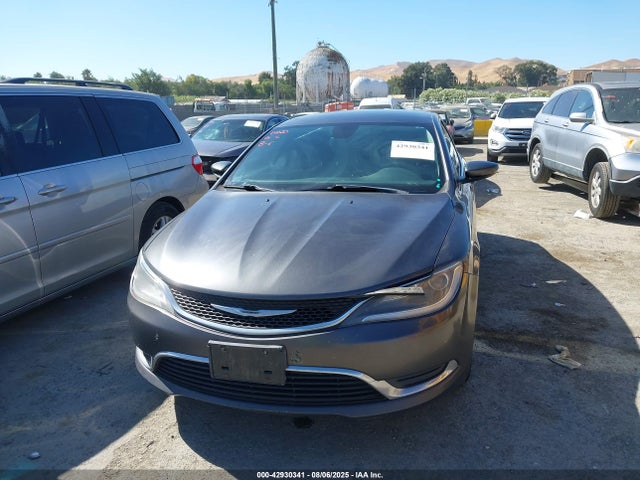 1C3CCCAB2GN101306 Chrysler 2016