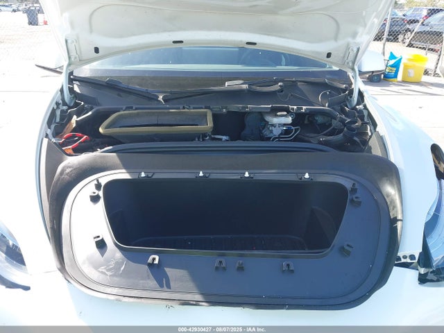 2021 TESLA MODEL Y 5YJYGDEEXMF209148 Photo 9