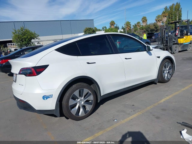 2021 TESLA MODEL Y 5YJYGDEEXMF209148 Photo 3