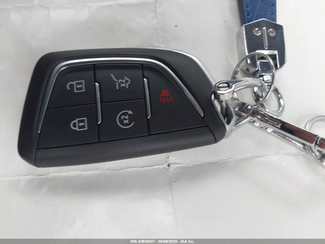 2025 CADILLAC OPTIQ 3GYK3BMRXSS188262 Photo 10