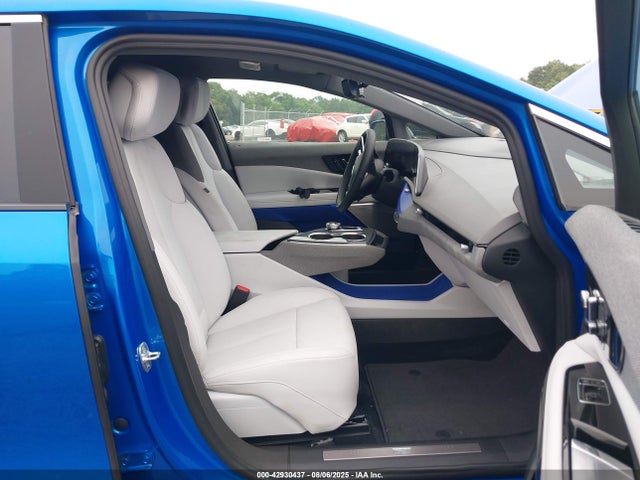 2025 CADILLAC OPTIQ 3GYK3BMRXSS188262 Photo 4