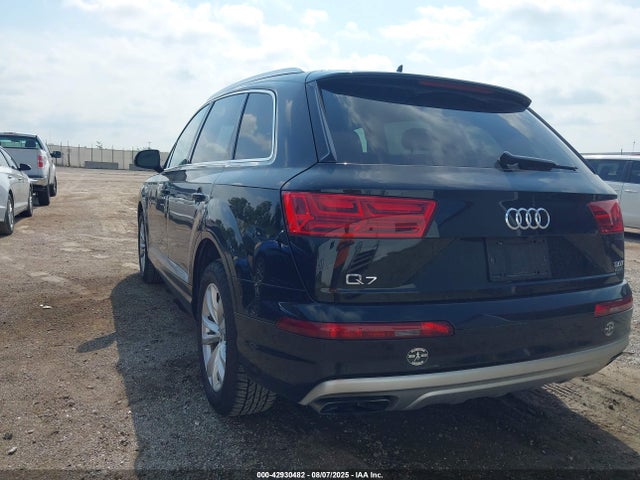 2017 AUDI Q7 WA1LAAF75HD036964 Photo 2