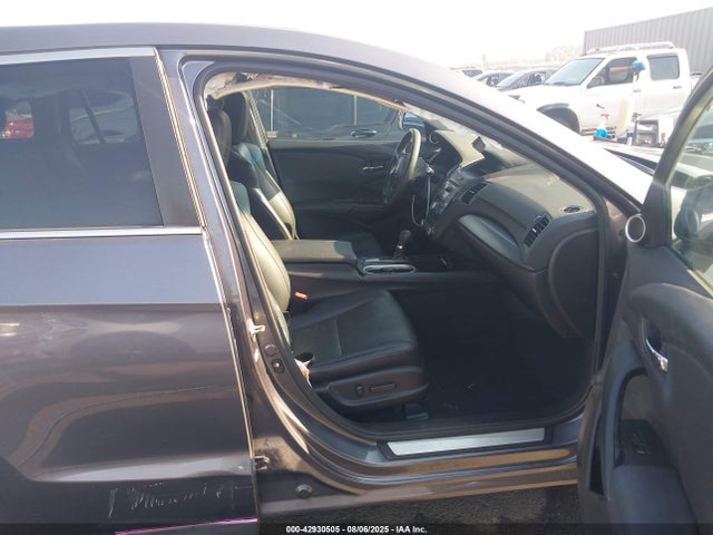 5J8TB4H33JL025652 Acura j35z2