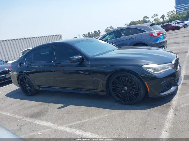 BMW 750i 2016 WBA7F0C52GGL99237 Image 13