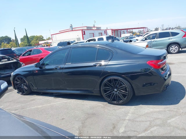 BMW 750i 2016 WBA7F0C52GGL99237 Image 14