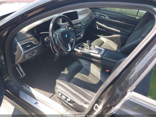 BMW 750i 2016 WBA7F0C52GGL99237 Image 5