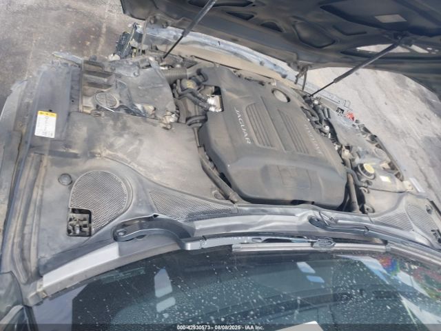 2016 JAGUAR F-TYPE SAJWJ6BV1G8K25236 Photo 9